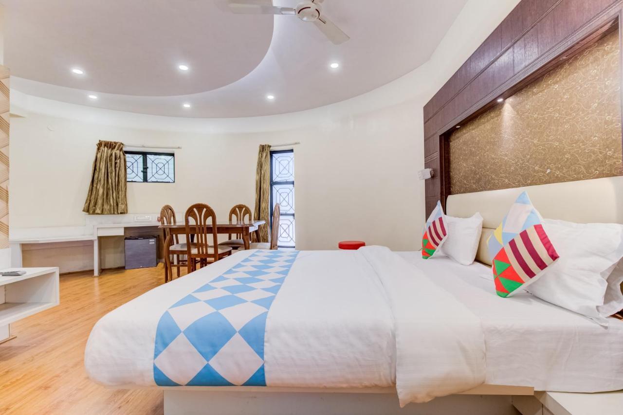 Hotel Tapovan Насик Экстерьер фото